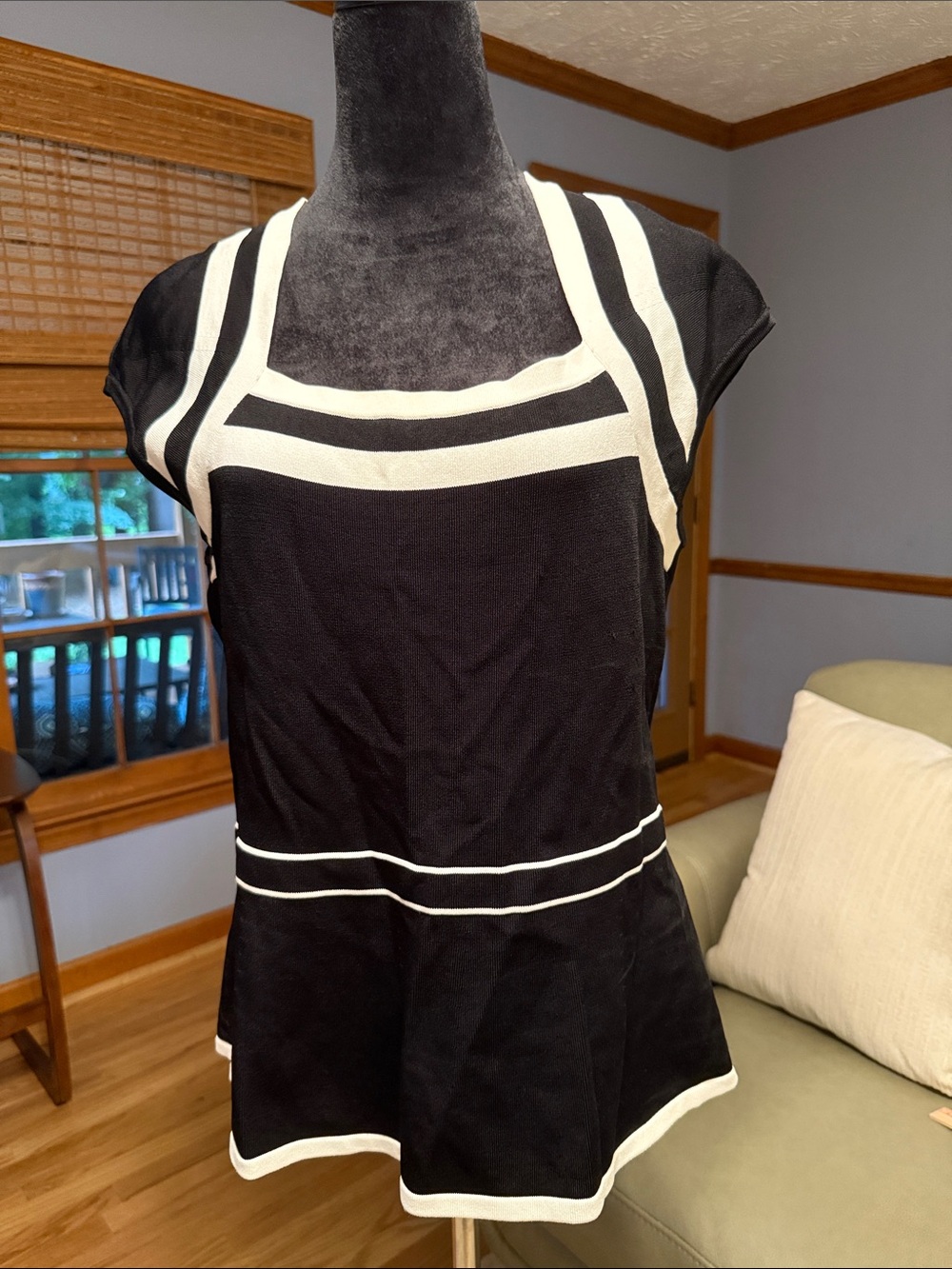 WH/BM Black/White Square-Neck Peplum Knit Top L